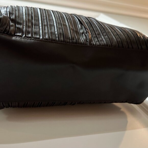 Auth Vintage Bvlgari Dark Chocolate Brown Pleated Leather Handbag - Picture 15 of 15